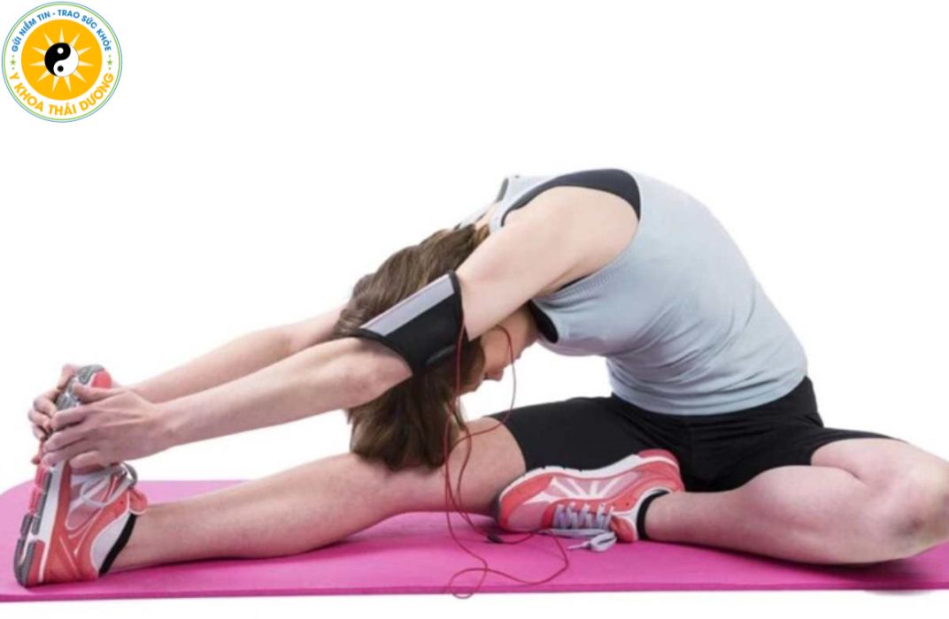 Bài tập giãn cơ tại nhà giúp cải thiện linh hoạt và giảm căng cứng cơ