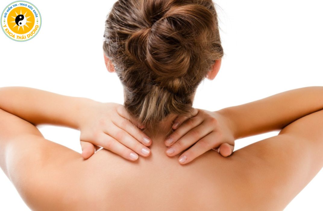 Chườm nóng thảo dược vai gáy và mắt: Giải pháp thư giãn sau ngày làm việc