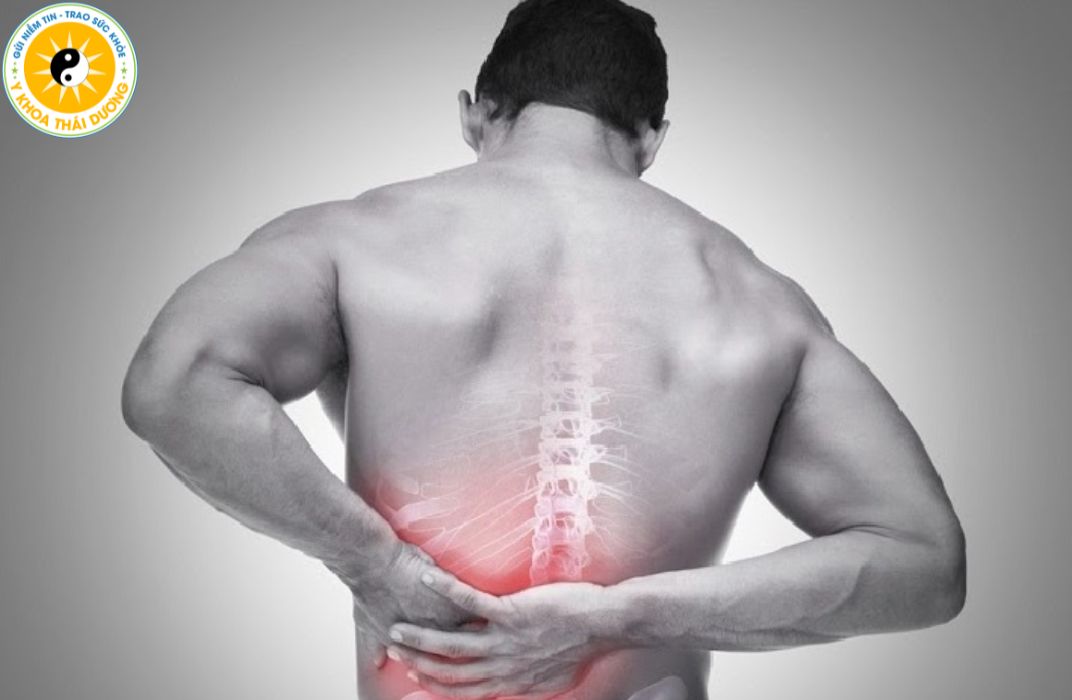 Bệnh nhân điều trị đau lưng tại Phòng khám Y khoa Thái Dương