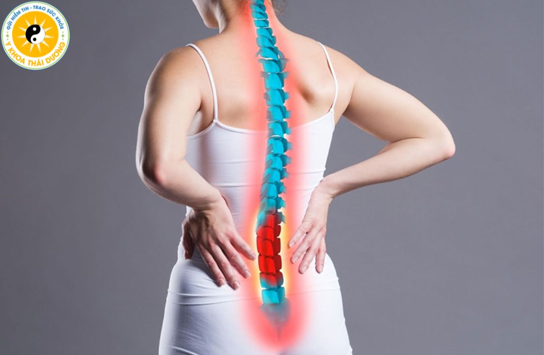 Đau thần kinh tọa kéo dài: Cảnh báo bệnh lý cột sống và hướng điều trị hiệu quả