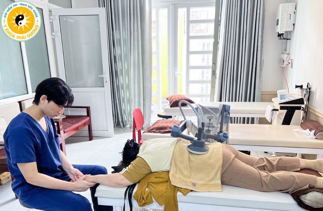 Vật lý trị liệu sau tai nạn: Khôi phục vận động sớm và ngừa biến chứng