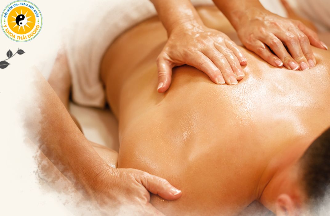 Xoa bóp ấn huyệt kết hợp giác hơi